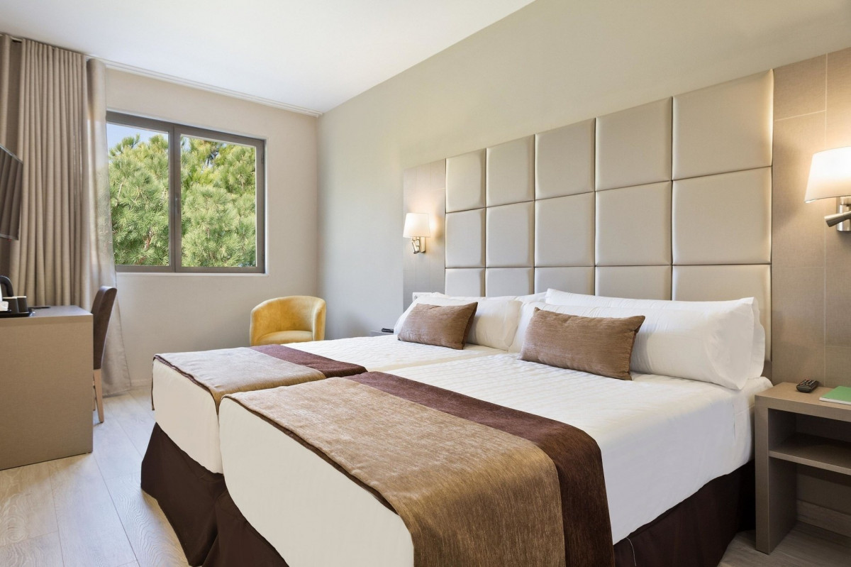 DOUBLE BUSINESS GARDEN VIEW SINGLE USE ROOM