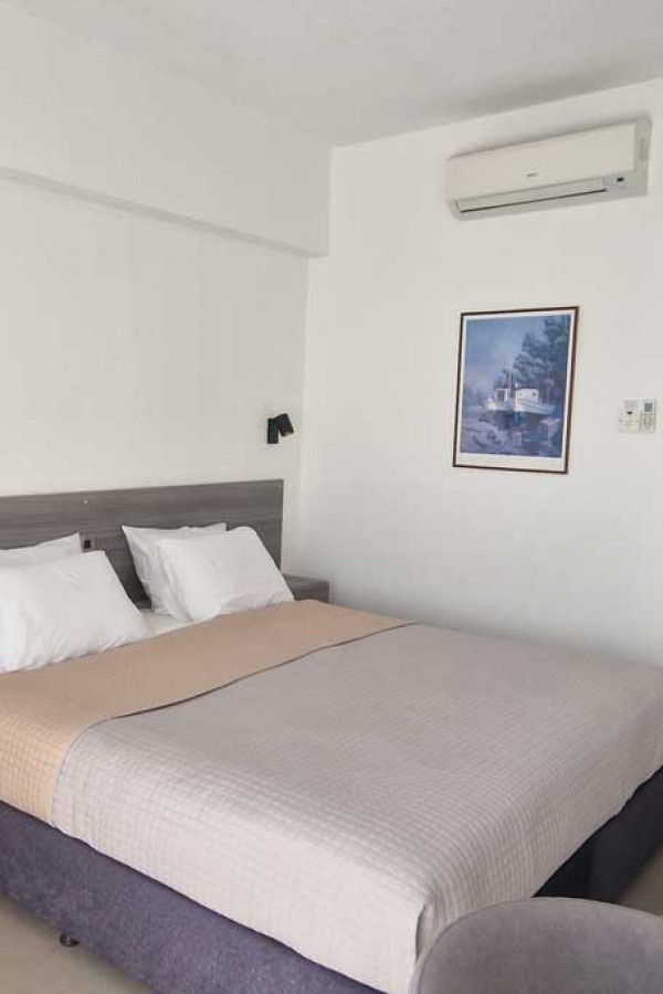 Twin Room Inland View - Single Occupancy
