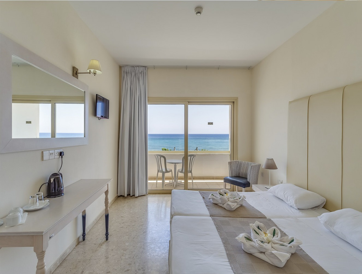 Twin Room Sea View