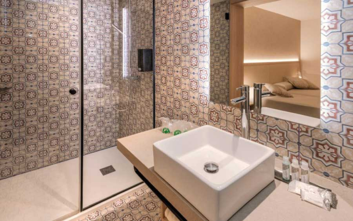 PREMIUM ROOM (2+0)