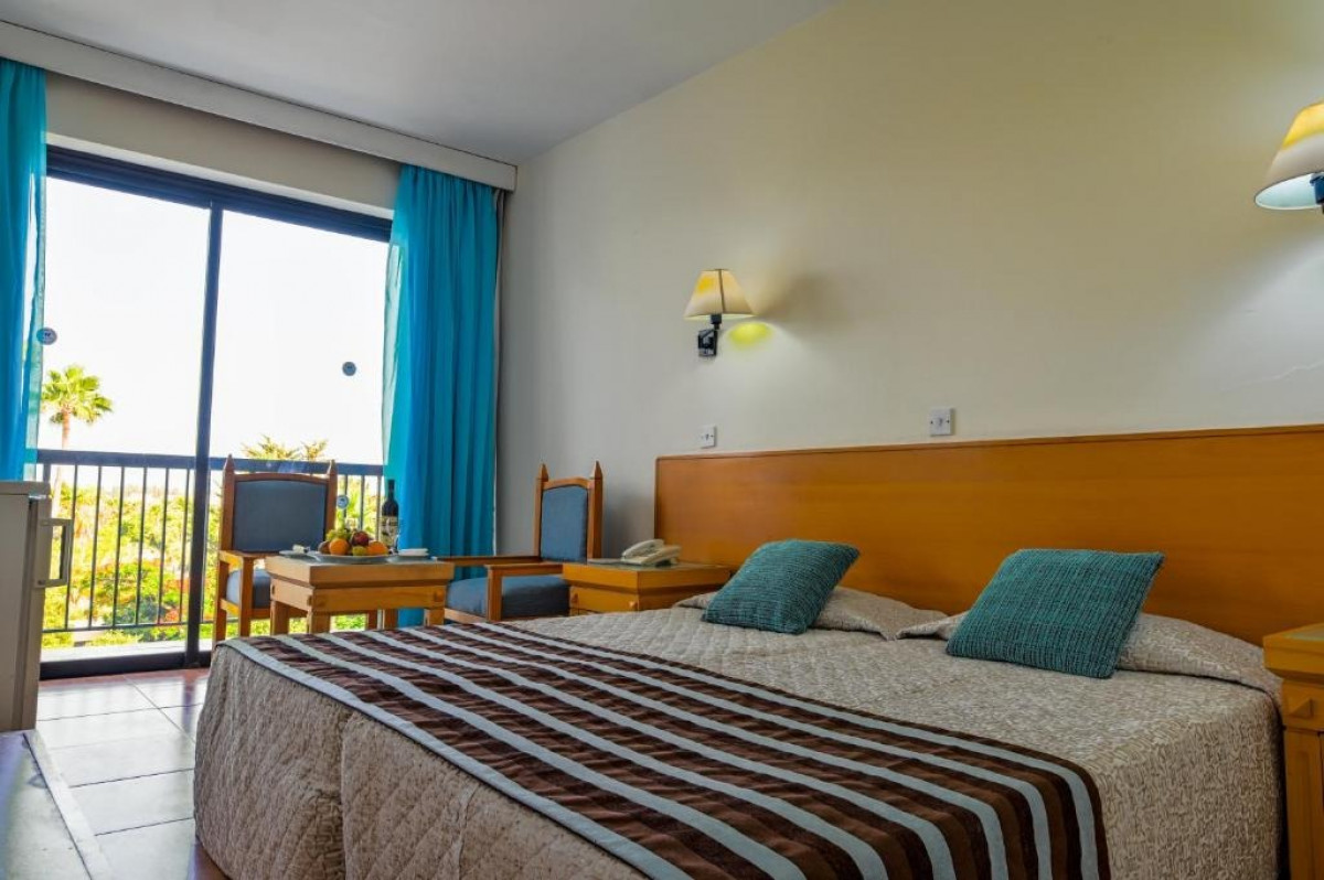 Twin Room Inland View - Single Occupancy