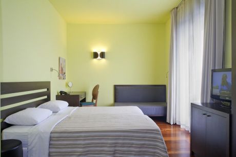 HOTEL ATHENS CENTER SQUARE 3*