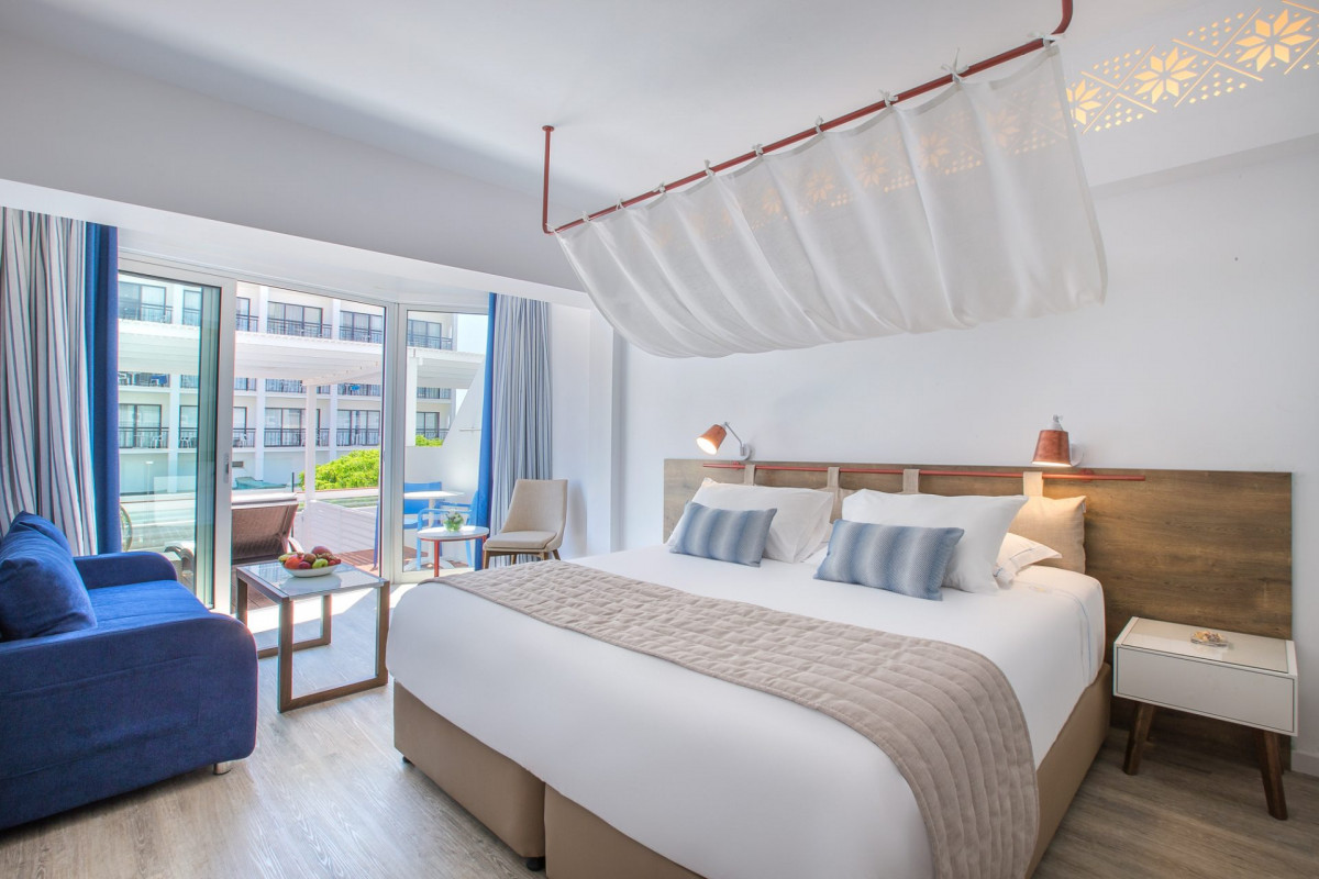 Junior Family Suite Side Sea View - Private Terrace