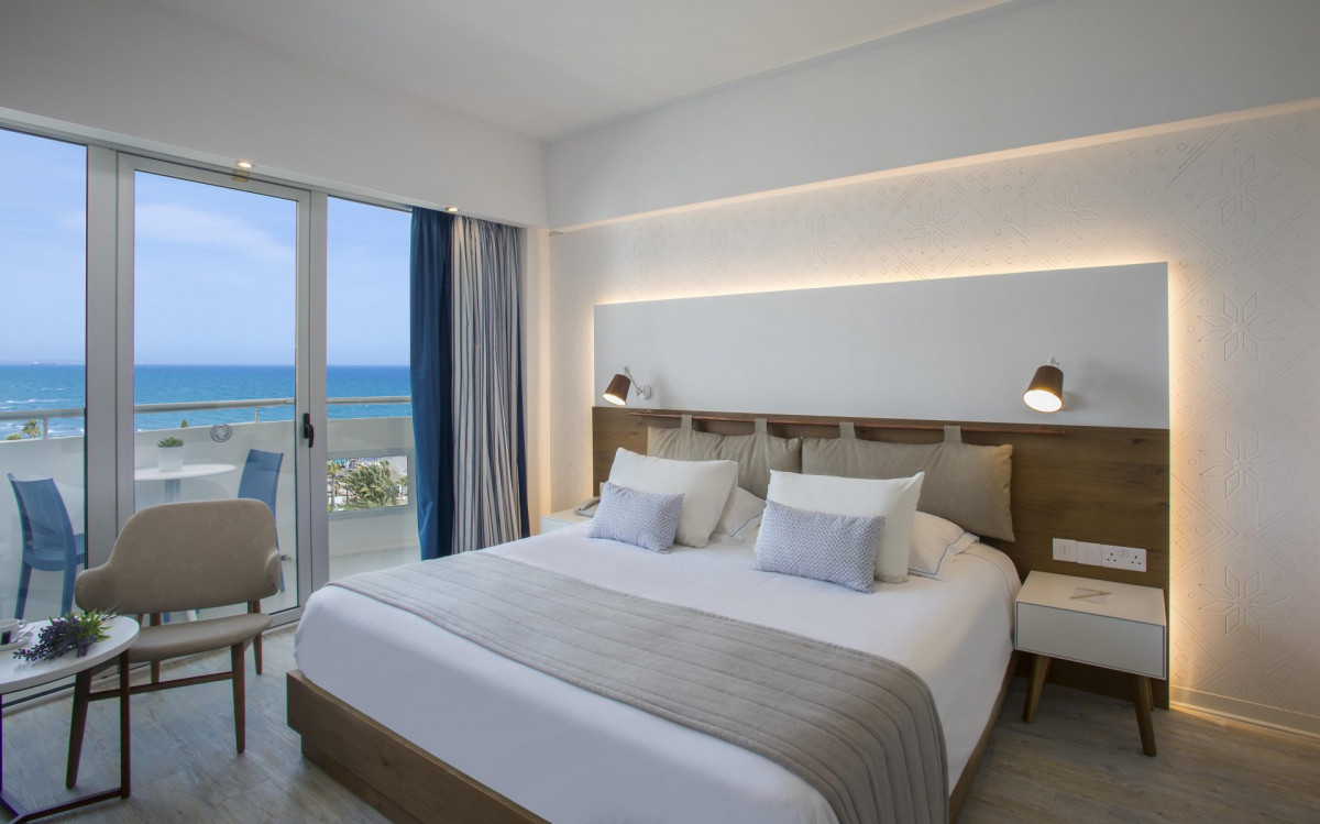 Premium Twin Room Side Sea View