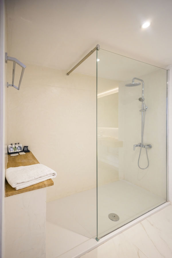Room Executive