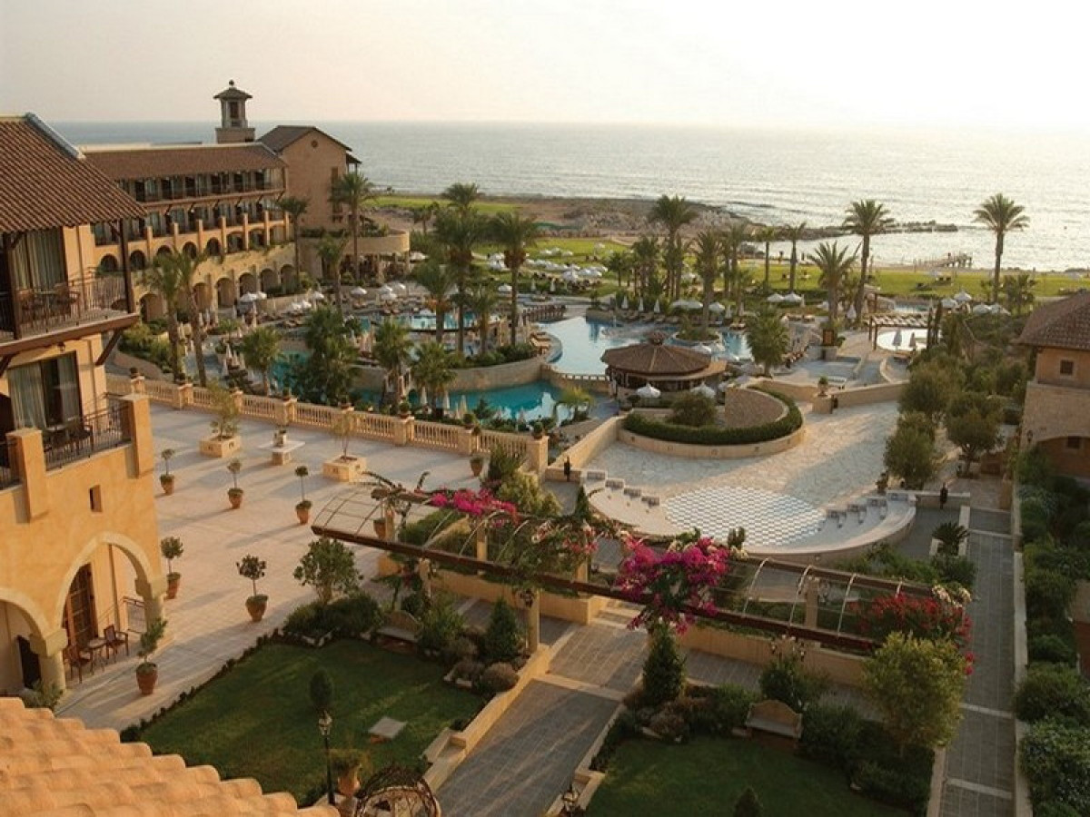 Hotel General View