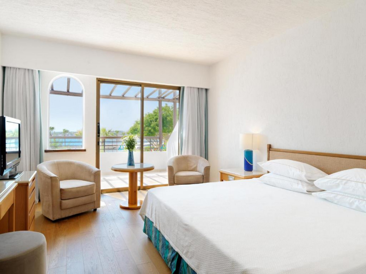 Executive Suite One Bedroom Sea View