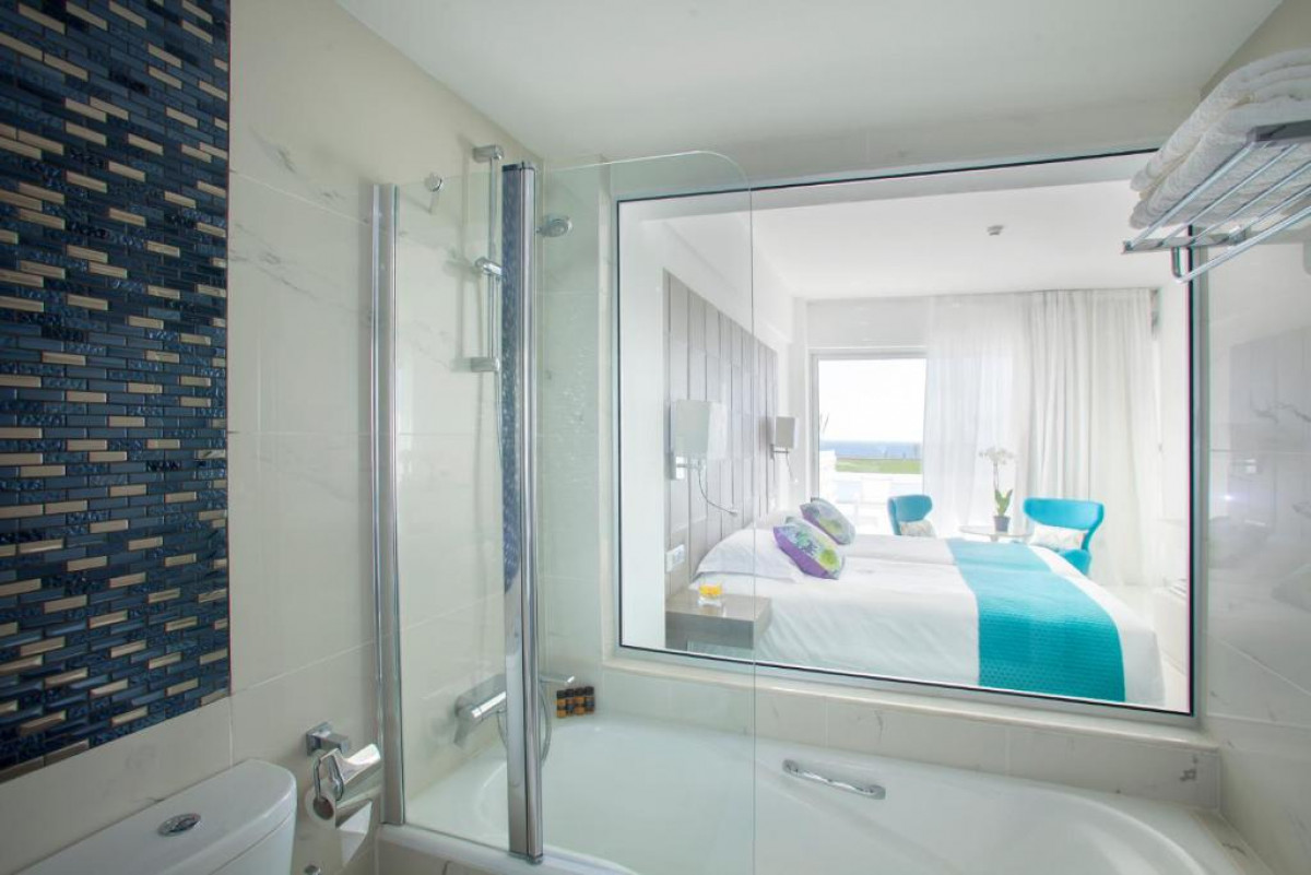 Swim Up Room Sea View