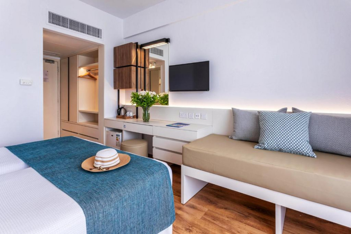 Twin Room Inland View