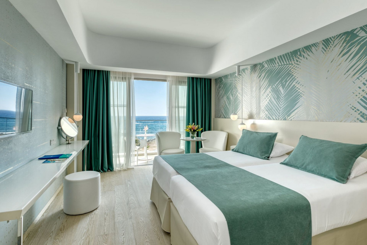 Superior Twin Room Sea View