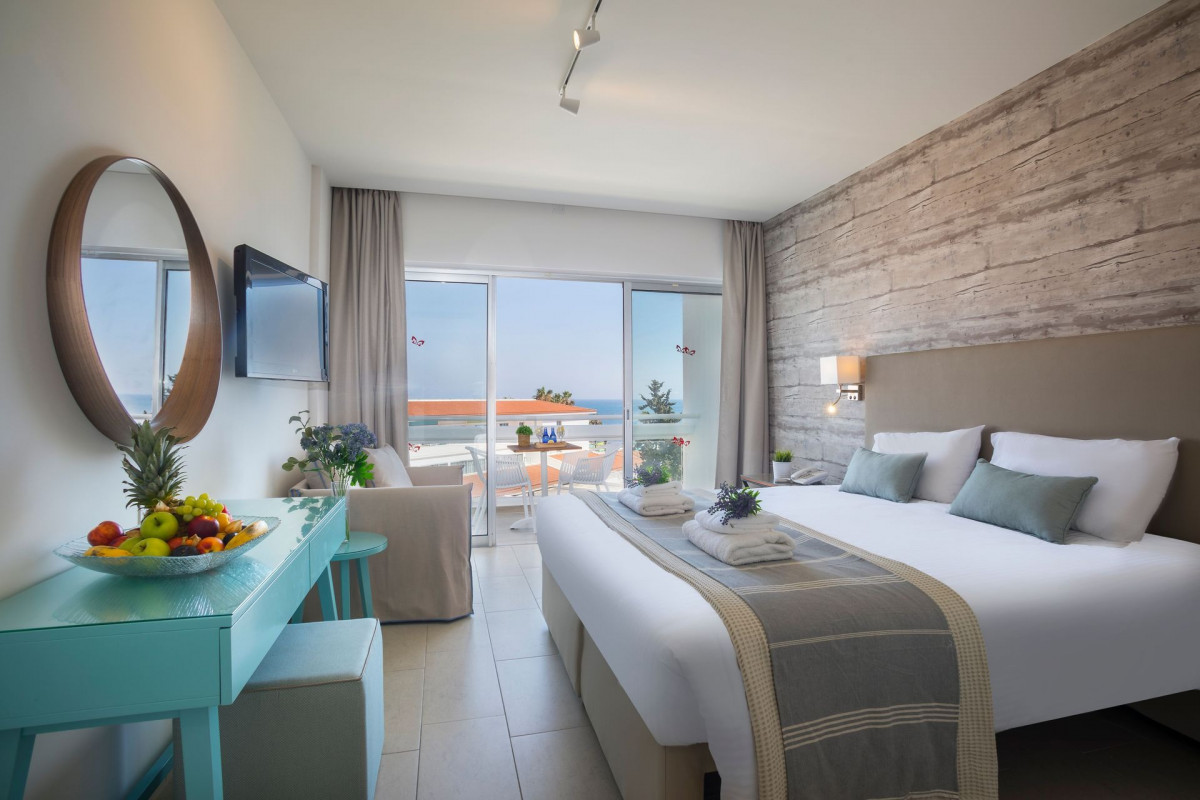 Twin Room Side Sea View