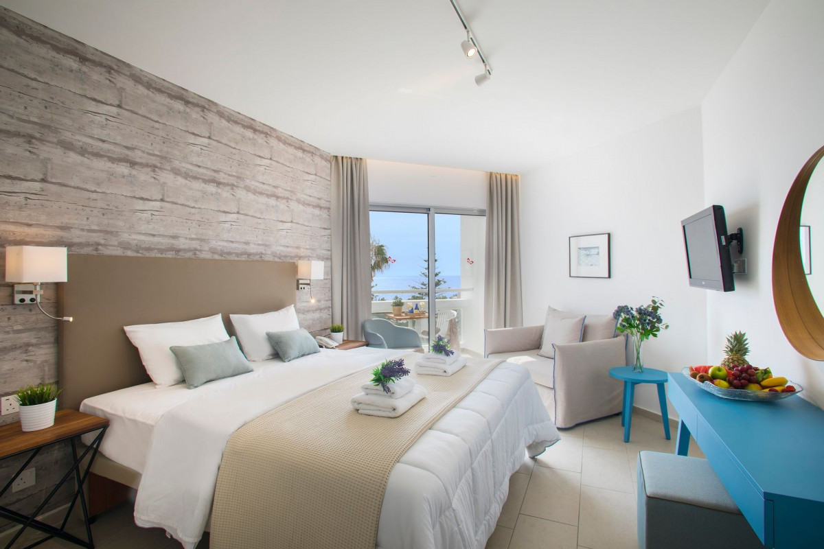Twin Room Side Sea View