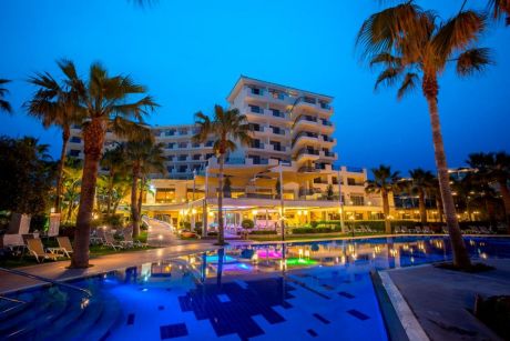 Aquamare Beach Hotel 4*