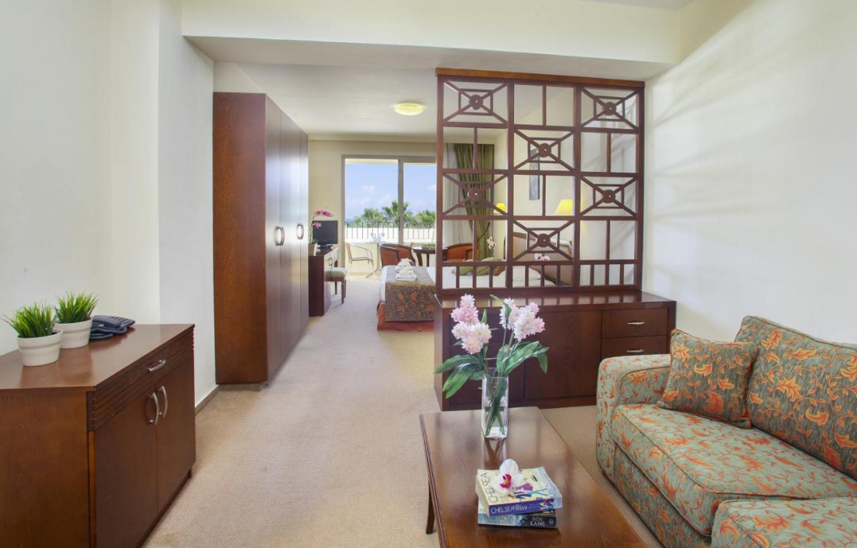 Family Suite Inland View