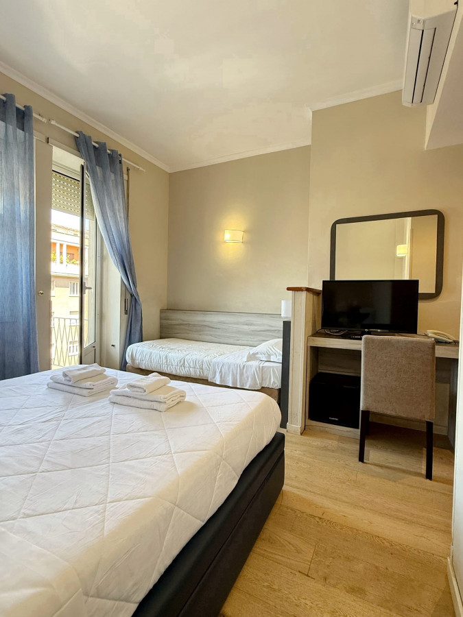 Triple Room