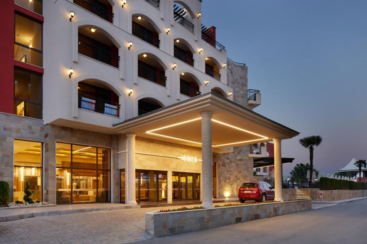 Nobel Hotel 5*