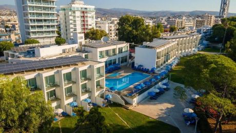 Park Beach Hotel 3*, Limassol