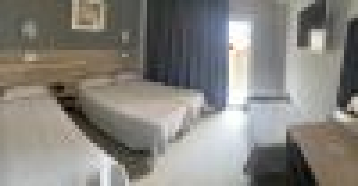 Double/Twin Standard Room with Balcony (4)