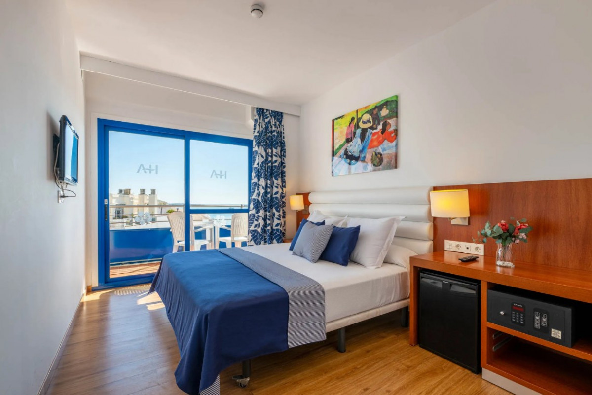 Superior Room Pool View A