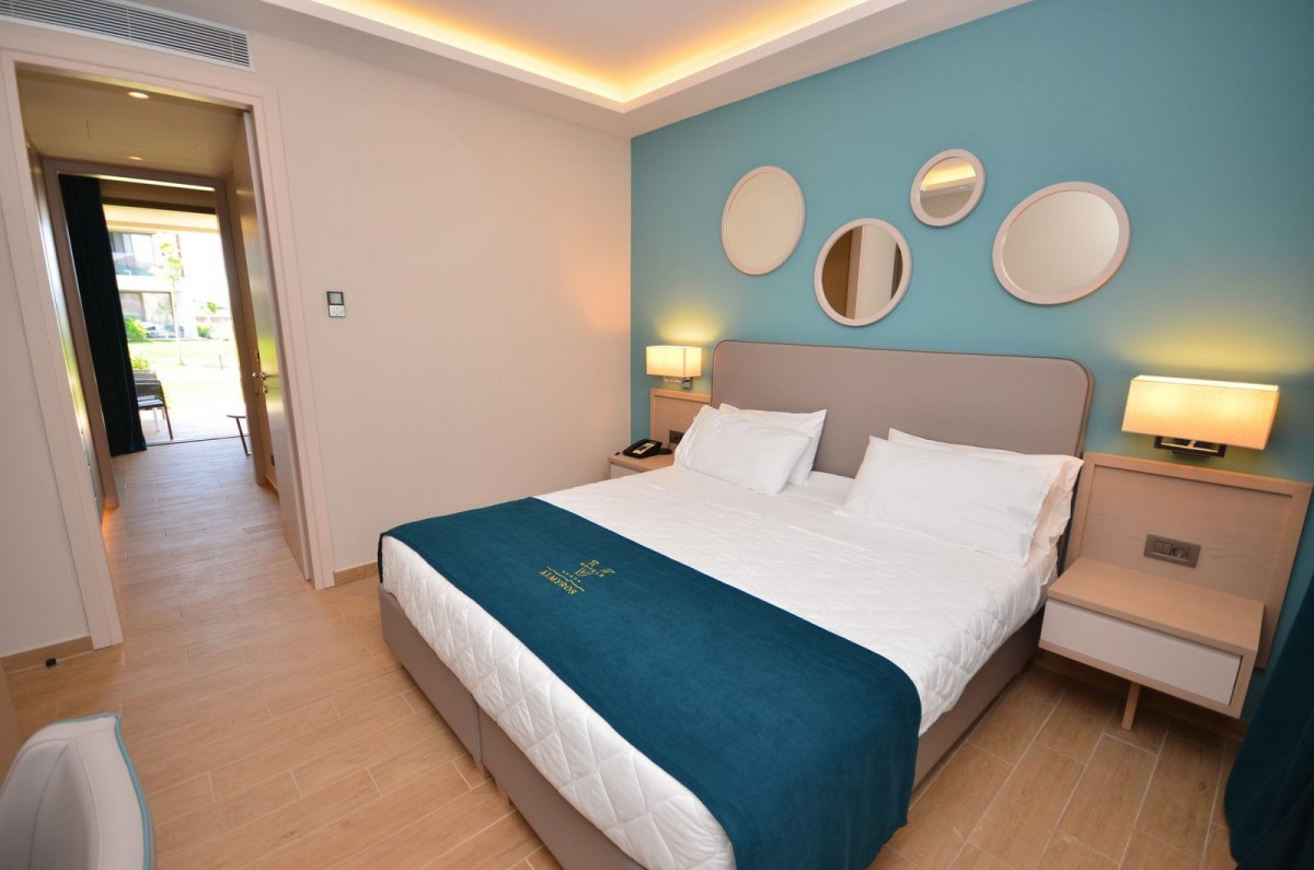 FAMILY STANDARD ROOM