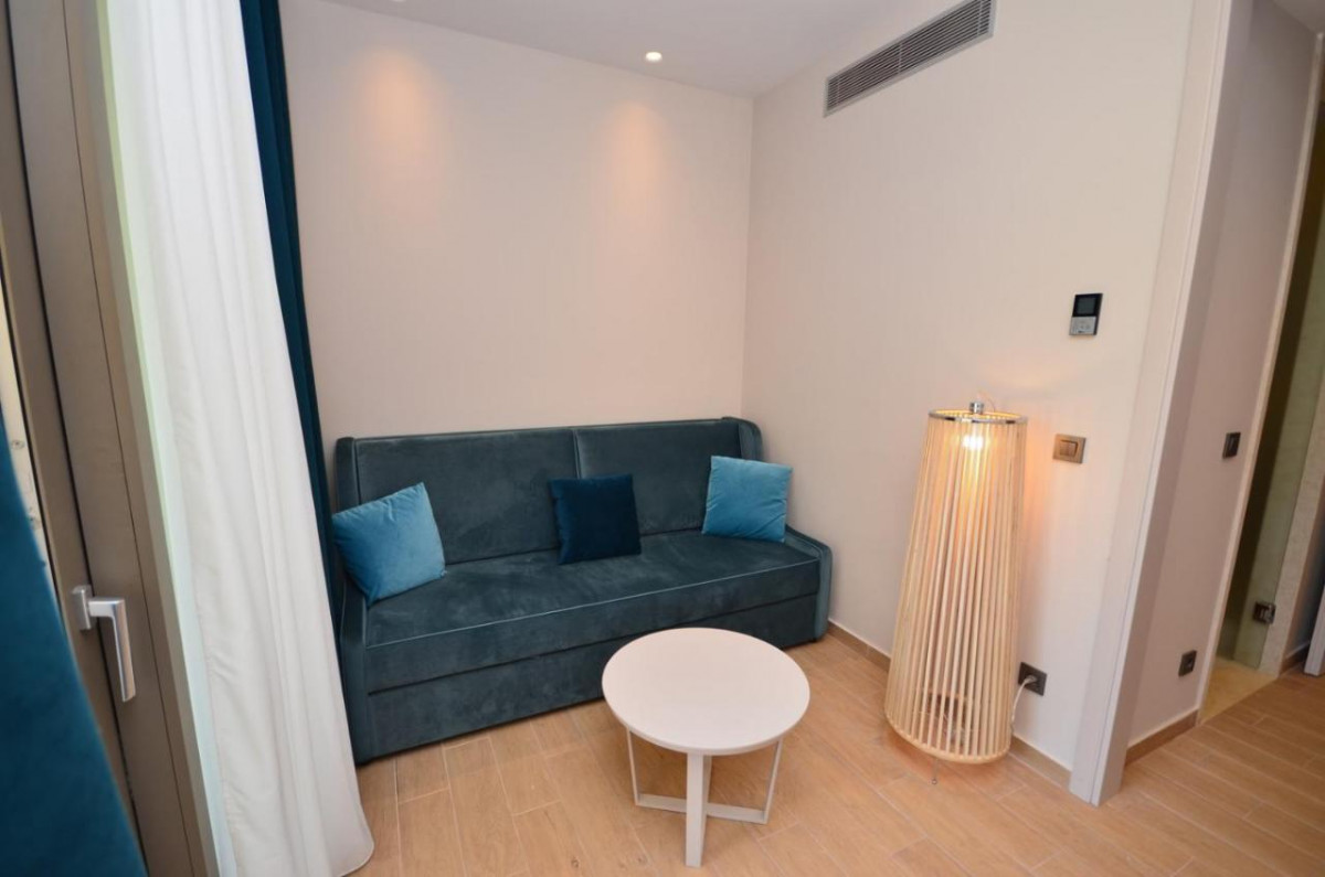 FAMILY STANDARD ROOM