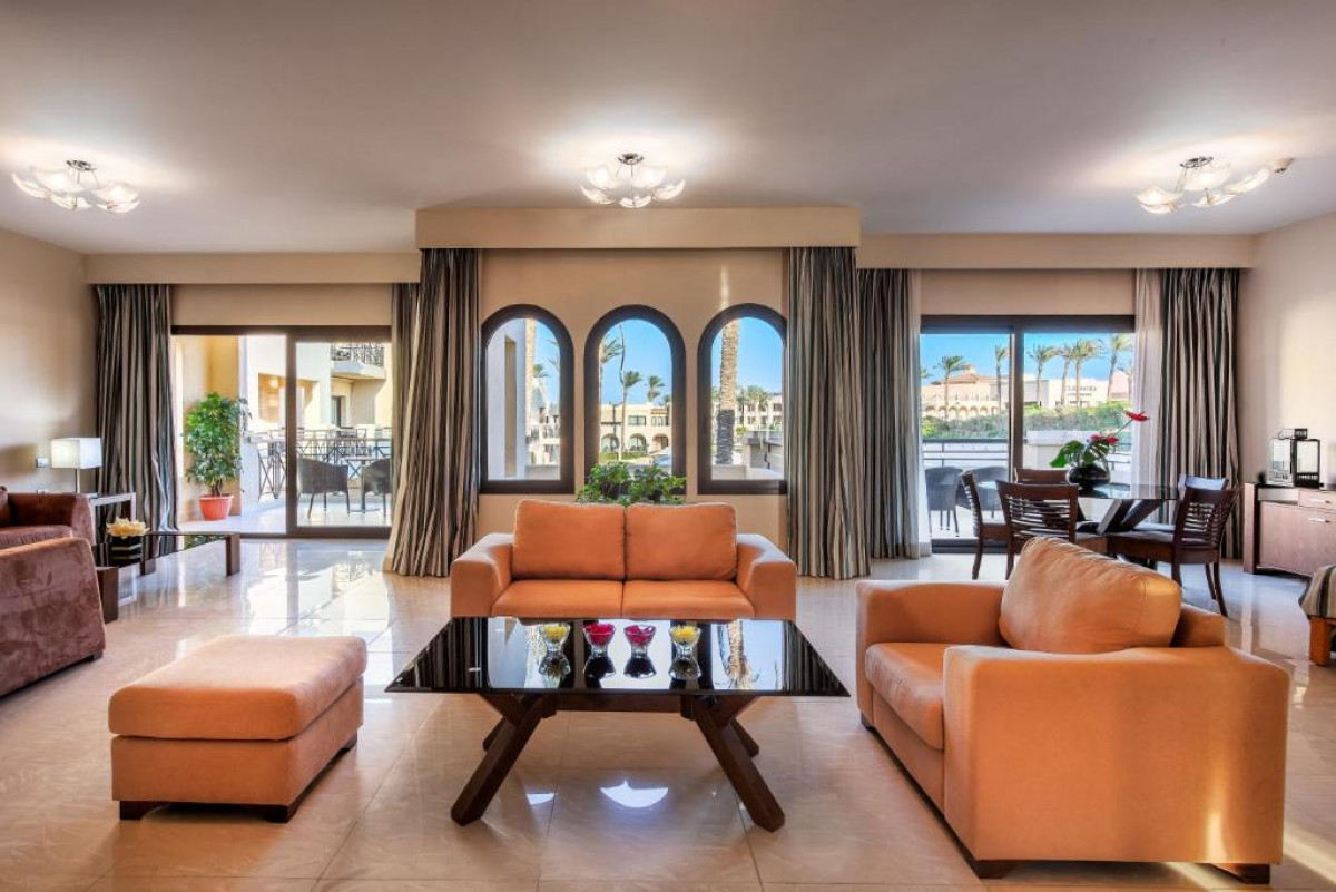 TRIPLE FAMILY APARTMENT/CHILD