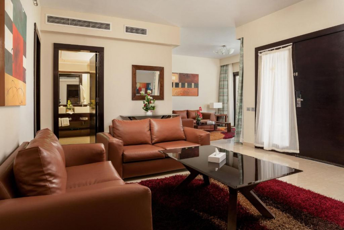 QUAD FAMILY APARTMENT/CHILD