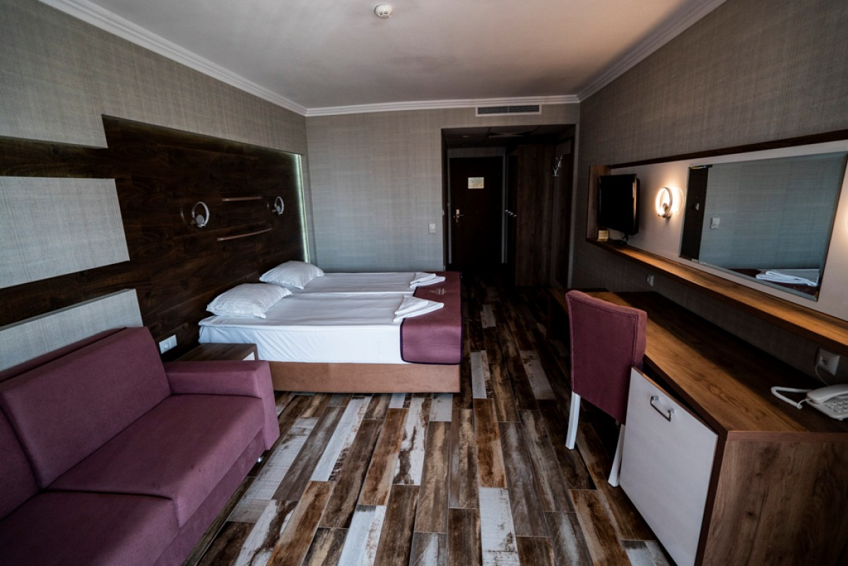 Kétágyas superior szoba egy fő részére