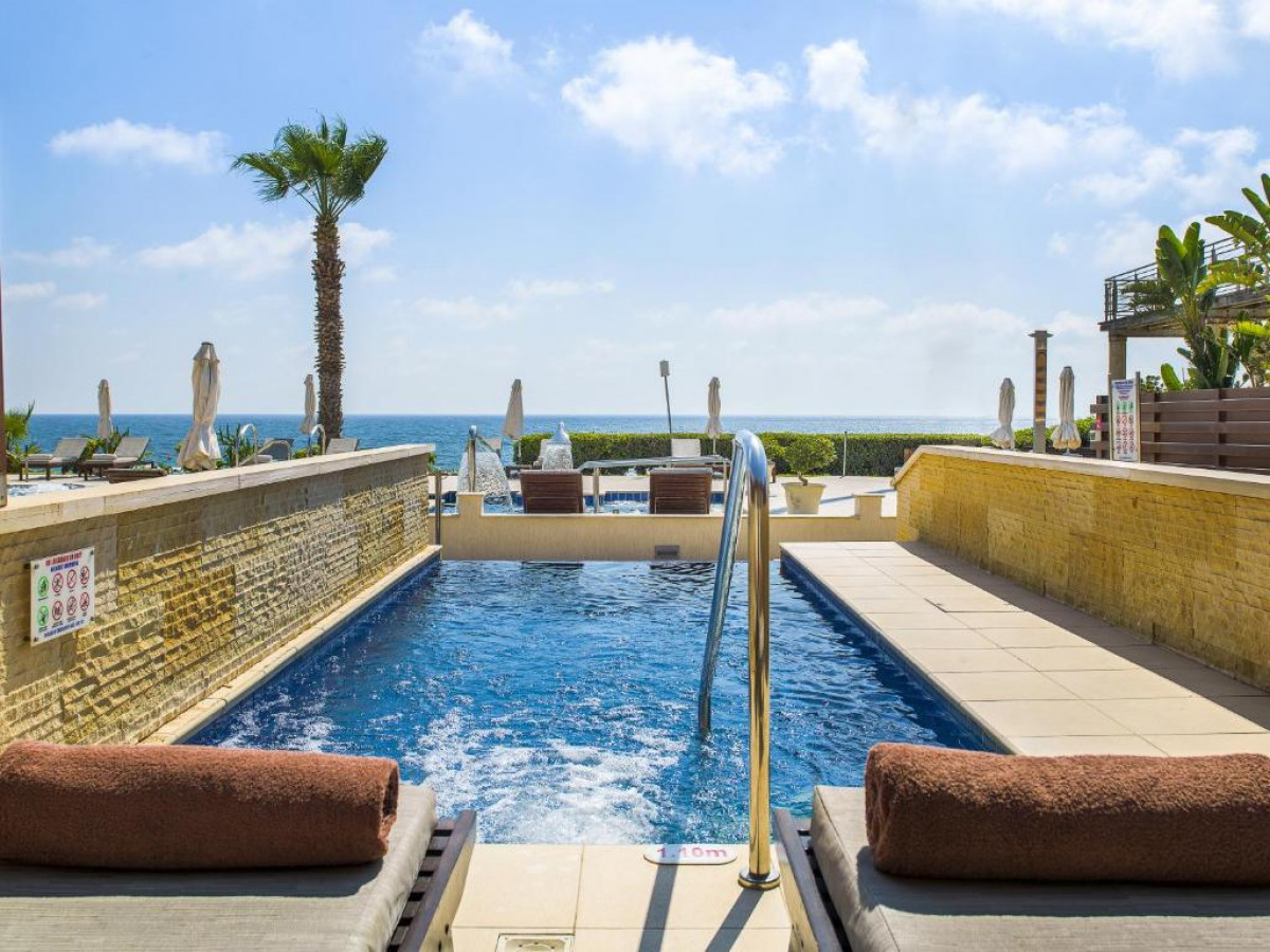 Superior Cabana Private Pool and Garden