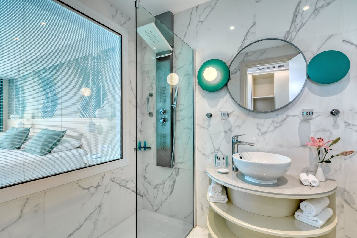 Superior Twin Room Inland View