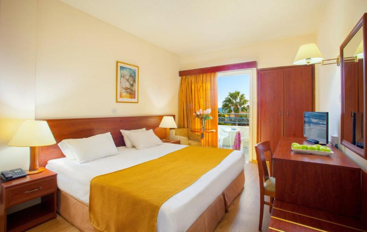 Twin Room Inland View - Single Occupancy