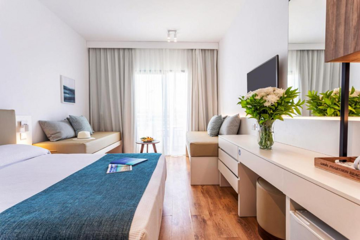 Four Bedded Room Inland View