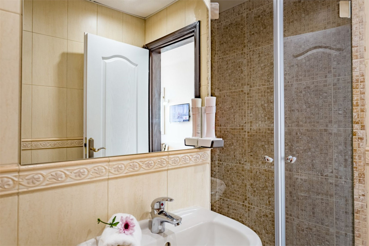 Delux tengerre néző apartman