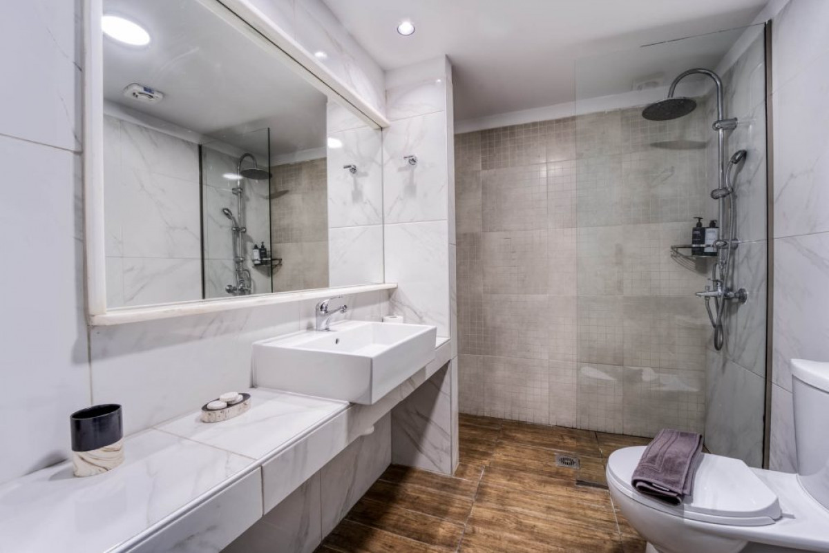 DOUBLE/TWIN STANDARD ROOM CITY VIEW