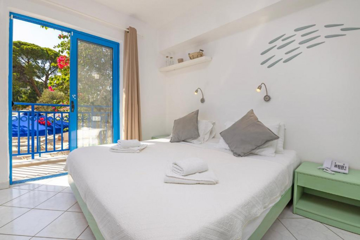 STANDARD DOUBLE ROOM