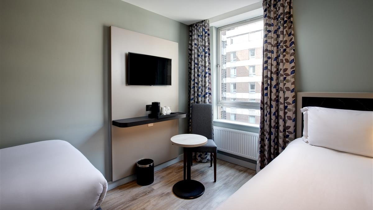 TWIN STANDARD PLUS ROOM WITH EXTRA BED