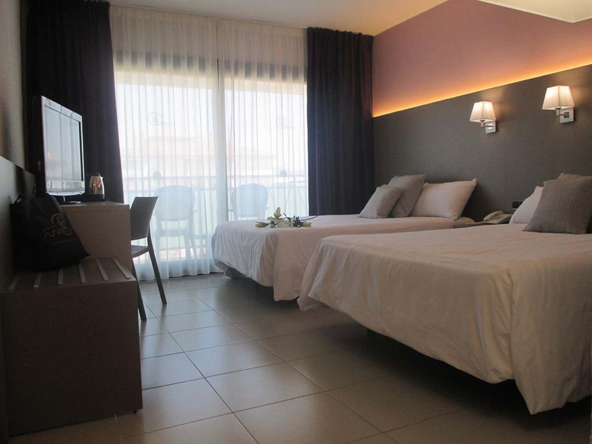 Double/Twin Superior Room City View Single Use