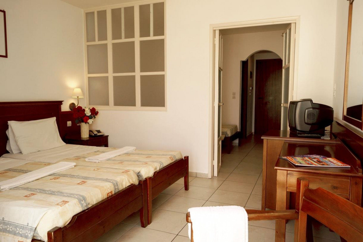 Family room - Garden View