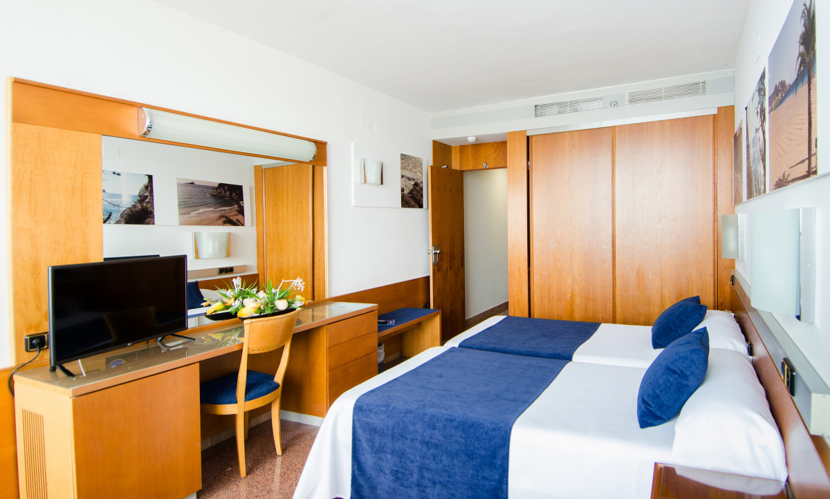 Double/Twin Standard Room Single Use