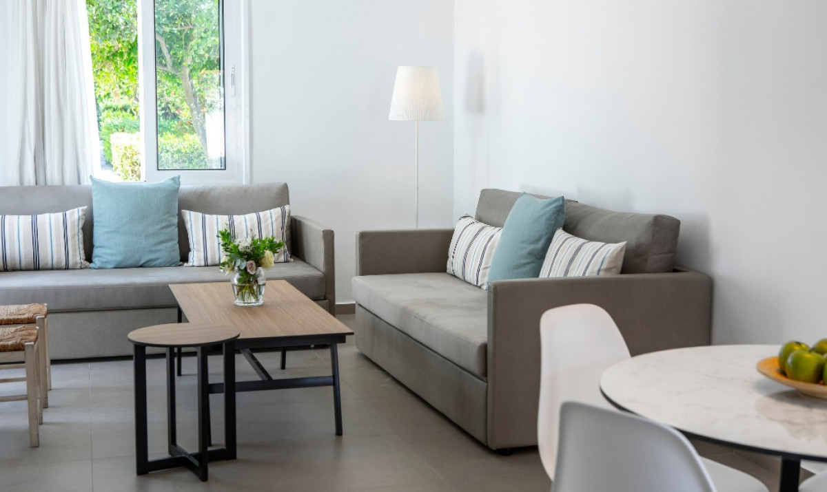 Superior One Bedroom Apartment