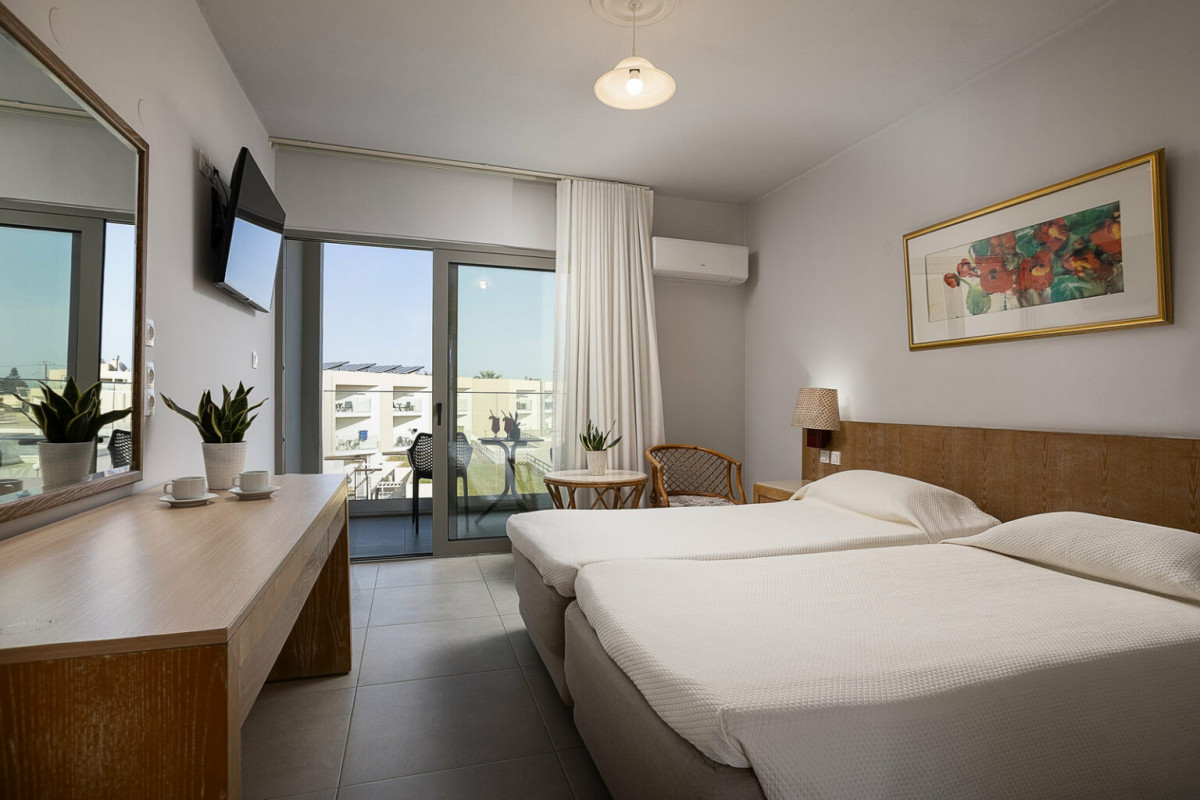 Twin/Double room - Balcony