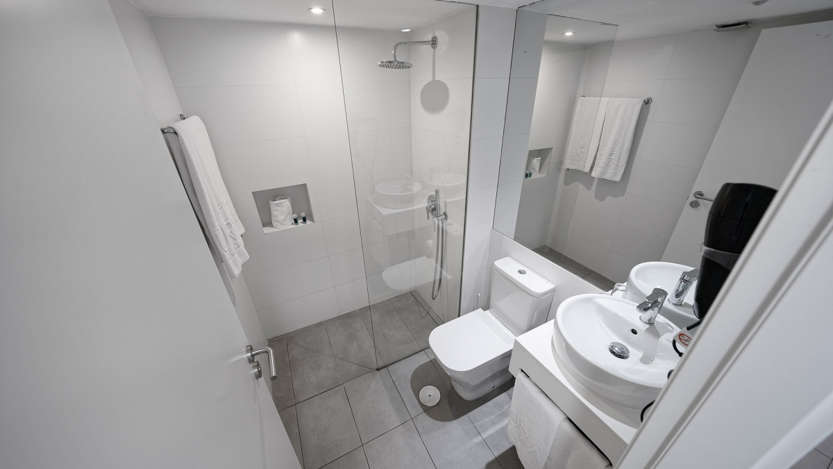 DELUXE APARTAMENT WITH BALCONY (2+2)