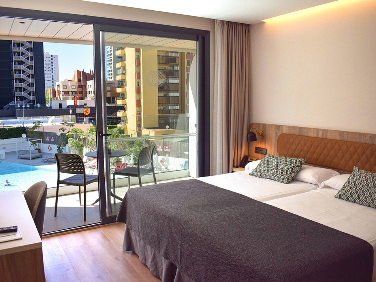 TWIN/ DOUBLE ROOM WITH TERRACE POOL VIEW