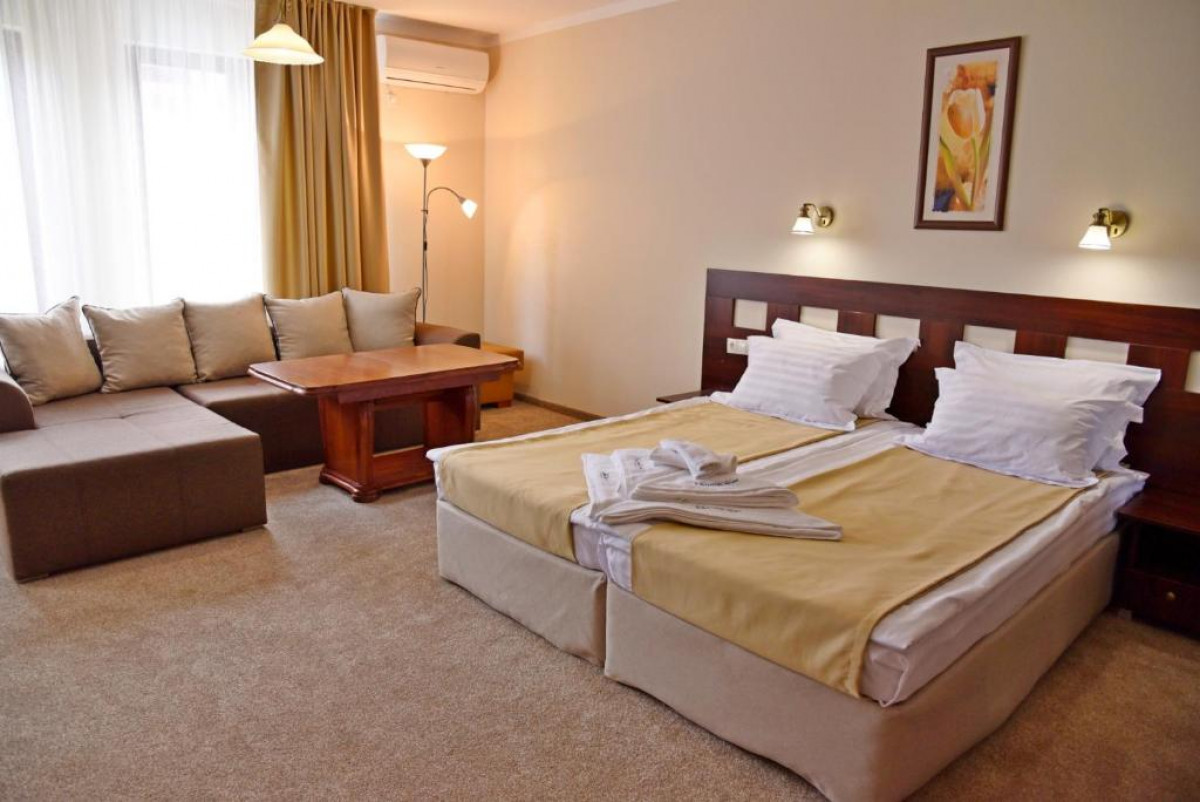 Medencére néző apartman
