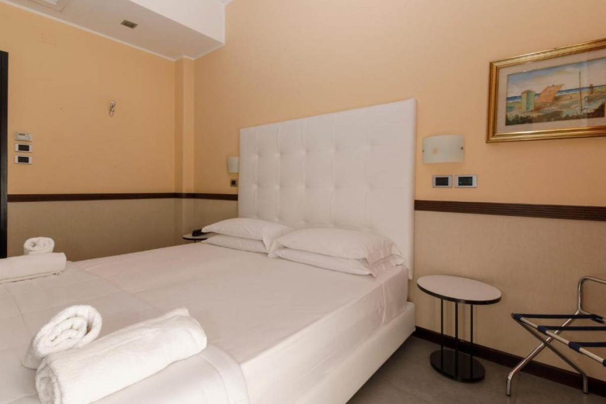 Twin/Double room - Balcony