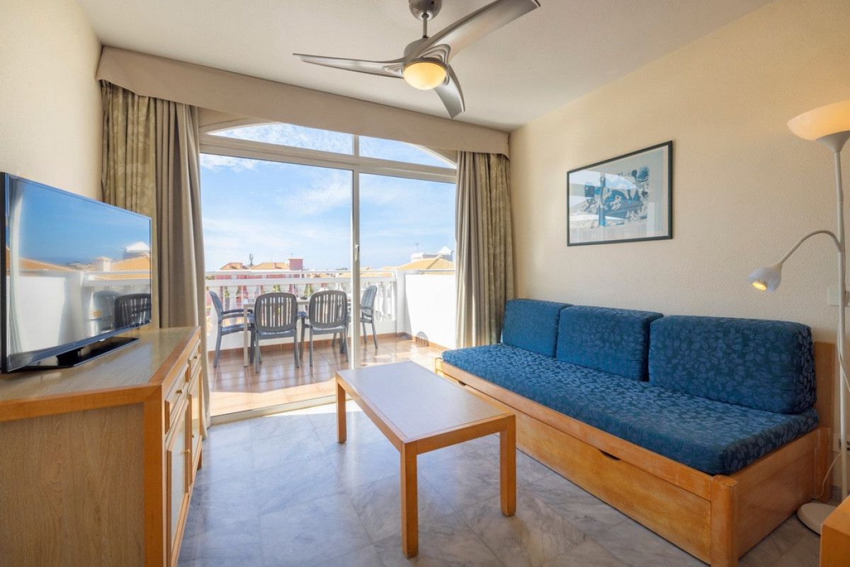 2 BEDROOM APARTMENT (3+0)