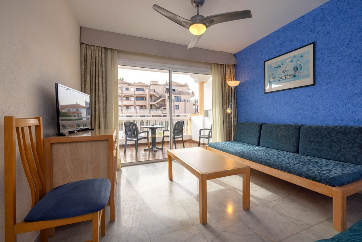 STUDIO POOL VIEW (2+0)