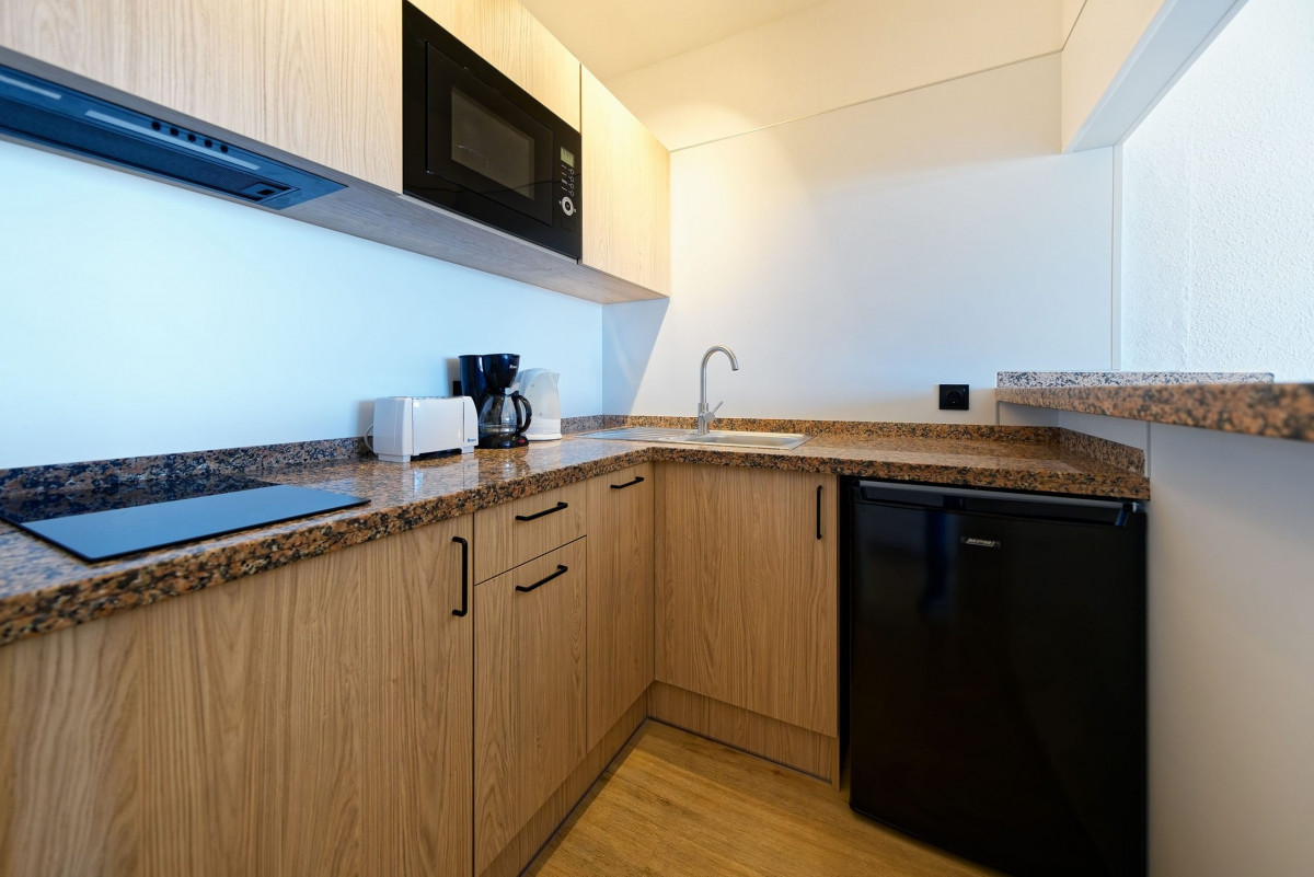 PREMIUM ONE BEDROOM APARTAMENT WITH BALCONY AND SEA VIEW