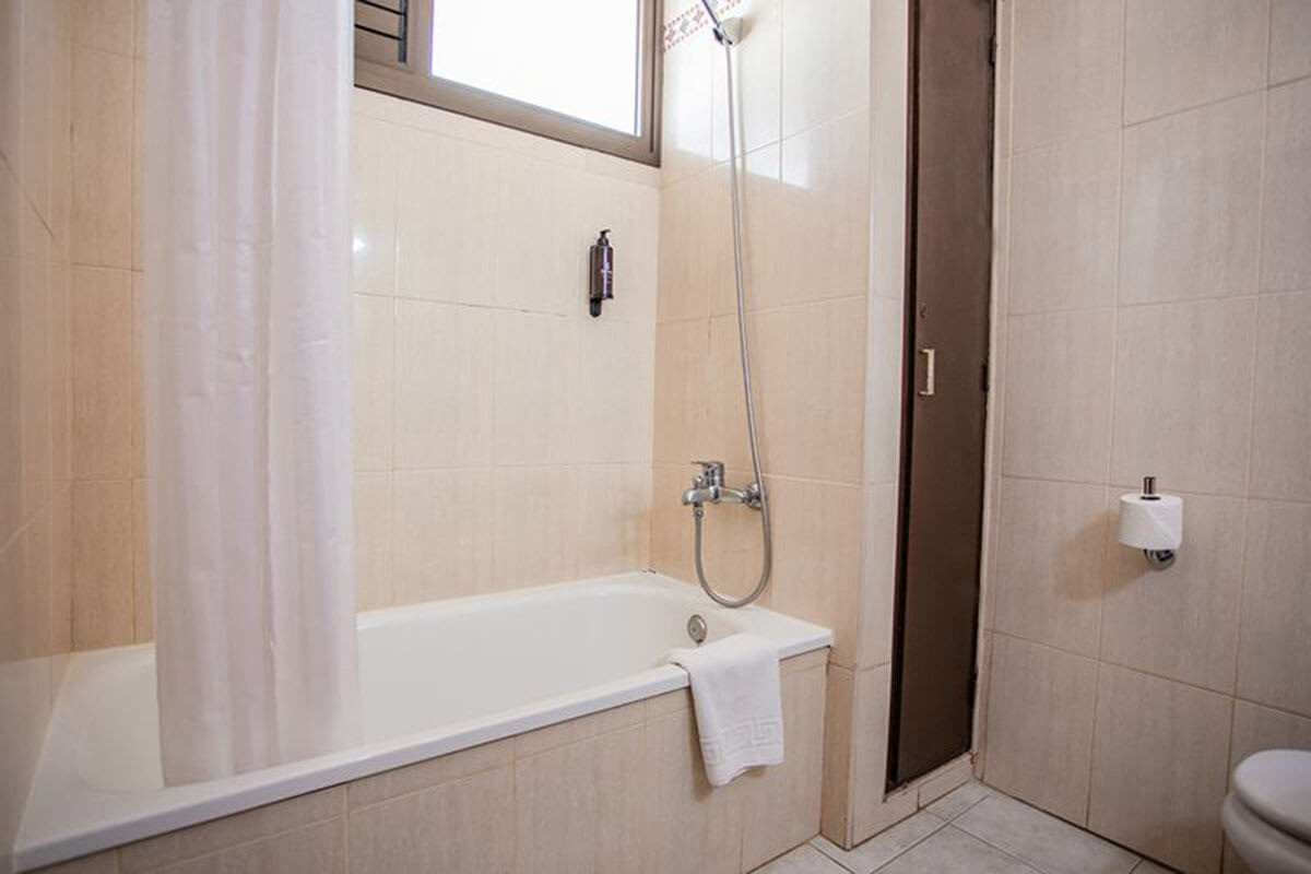 CLASSIC 1 BEDROOM APARTMENT