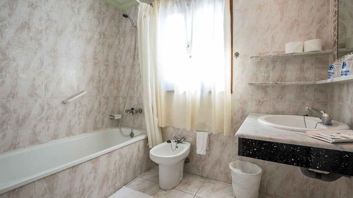 STANDARD DOUBLE ROOM (1+1)
